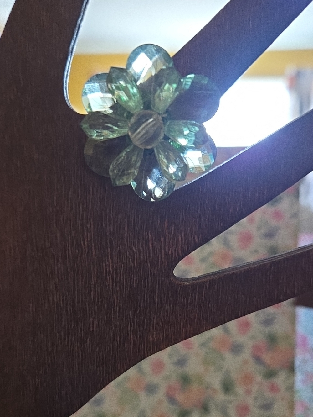 Green Faceted Flower Brooch | Sparkling Floral Pin